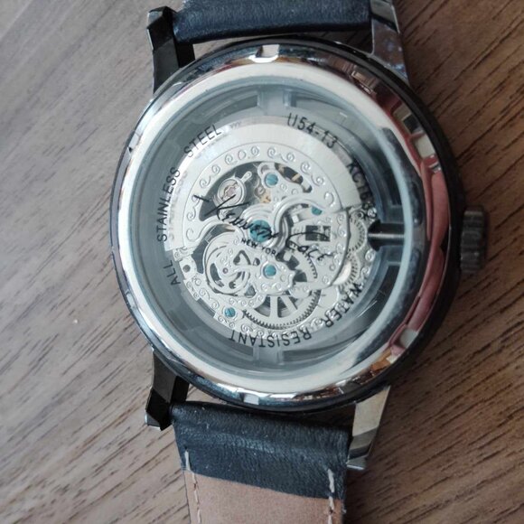 Kenneth Cole Watch New in Box - Picture 13 of 14